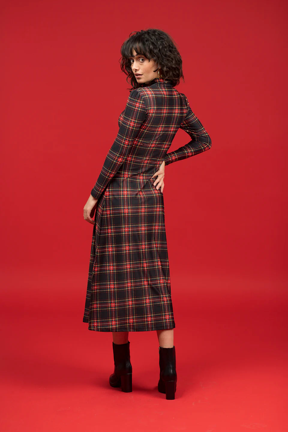 Daisy Yuletide Plaid