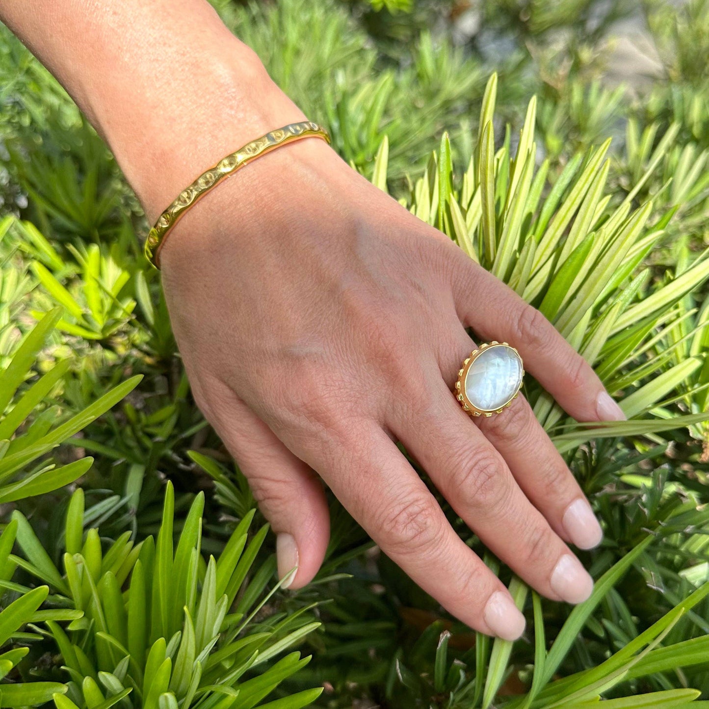 Betty Carré - IZABELA RING: Mother of Pearl / 7