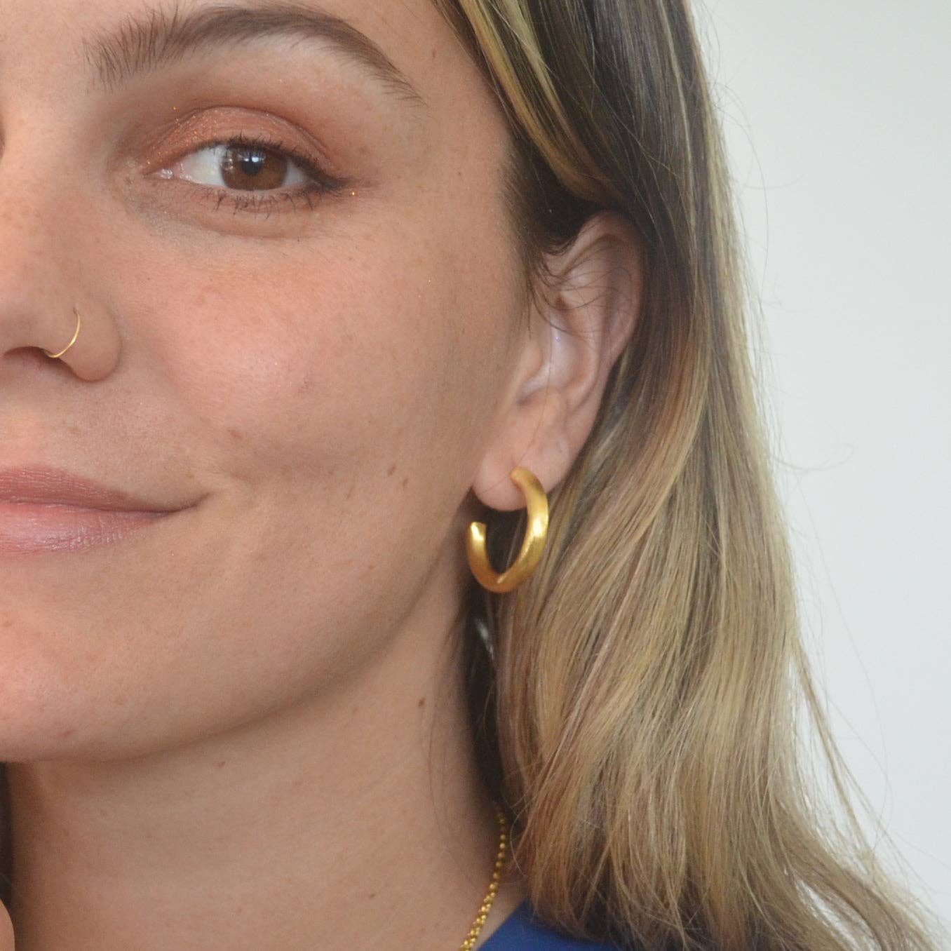 Betty Carre - YAEL HOOP EARRINGS: Silver