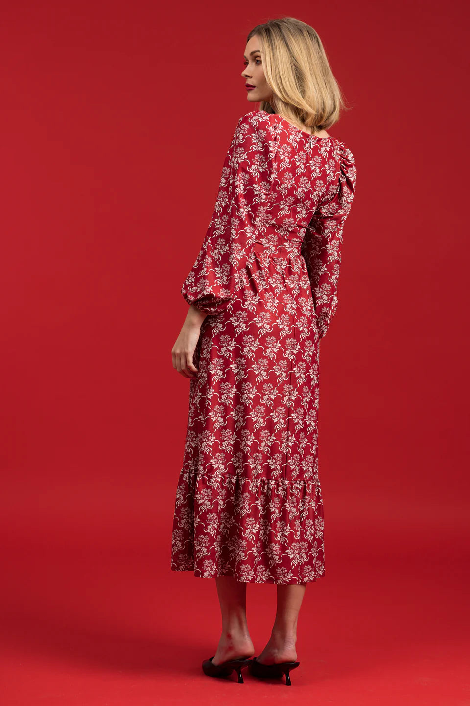 Natalie Ribbon Bouquet Red