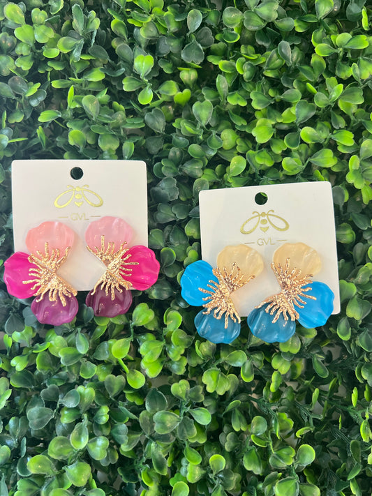 TRIPLE PETAL + GOLD EARRINGS