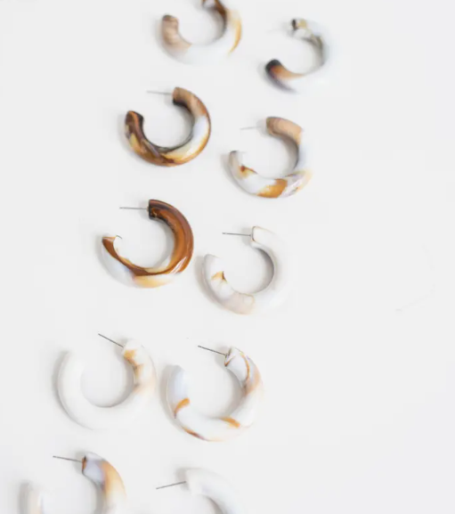 Chunky Lucite Hoops - Latte